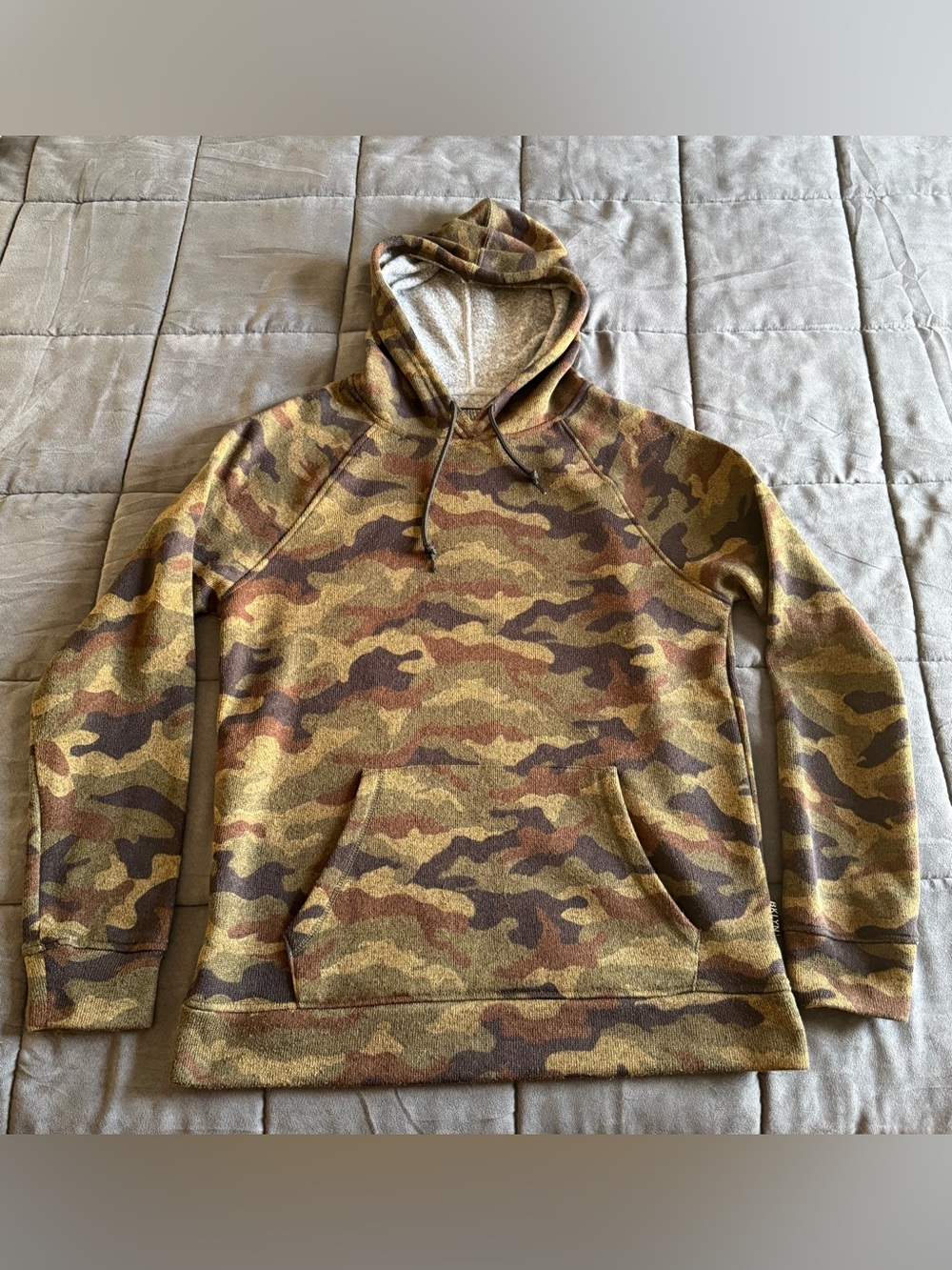 Brooklyn Cloth Men's Camouflage Hooded Pullover Sweatshirt - Olive/Brown